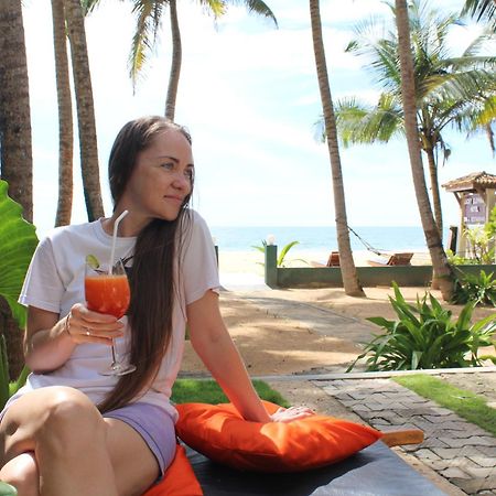 Prana Beach Hotel Ex Guli Hikkaduwa Exteriör bild