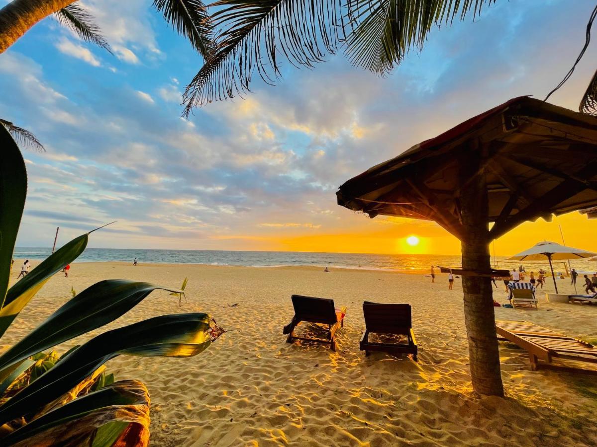 Prana Beach Hotel Ex Guli Hikkaduwa Exteriör bild
