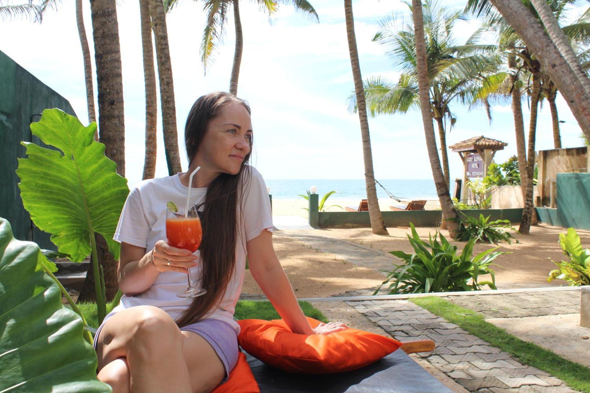 Prana Beach Hotel Ex Guli Hikkaduwa Exteriör bild