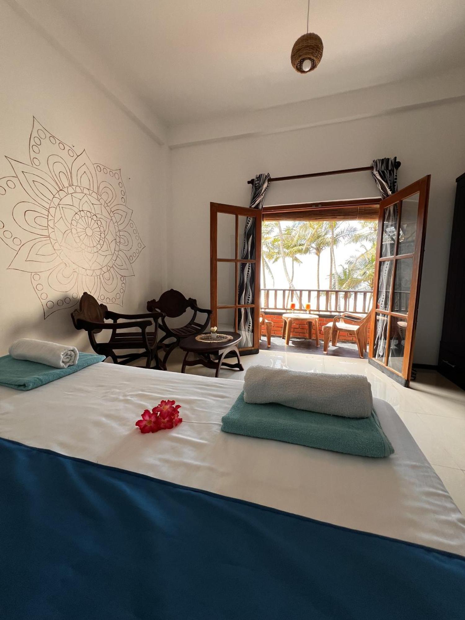 Prana Beach Hotel Ex Guli Hikkaduwa Exteriör bild