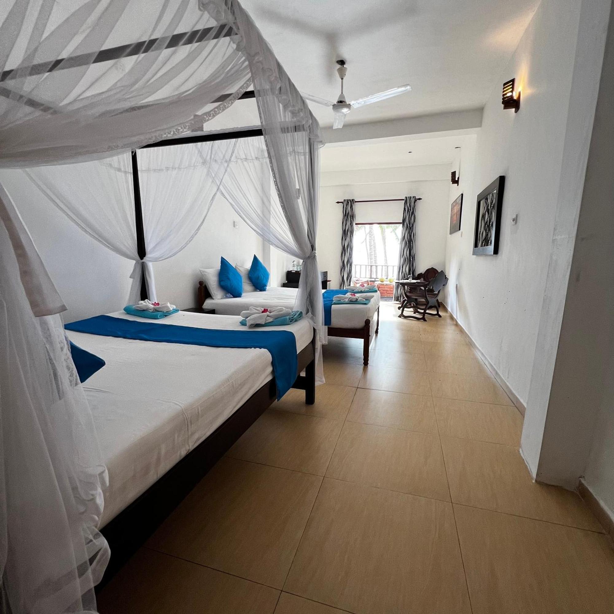 Prana Beach Hotel Ex Guli Hikkaduwa Exteriör bild