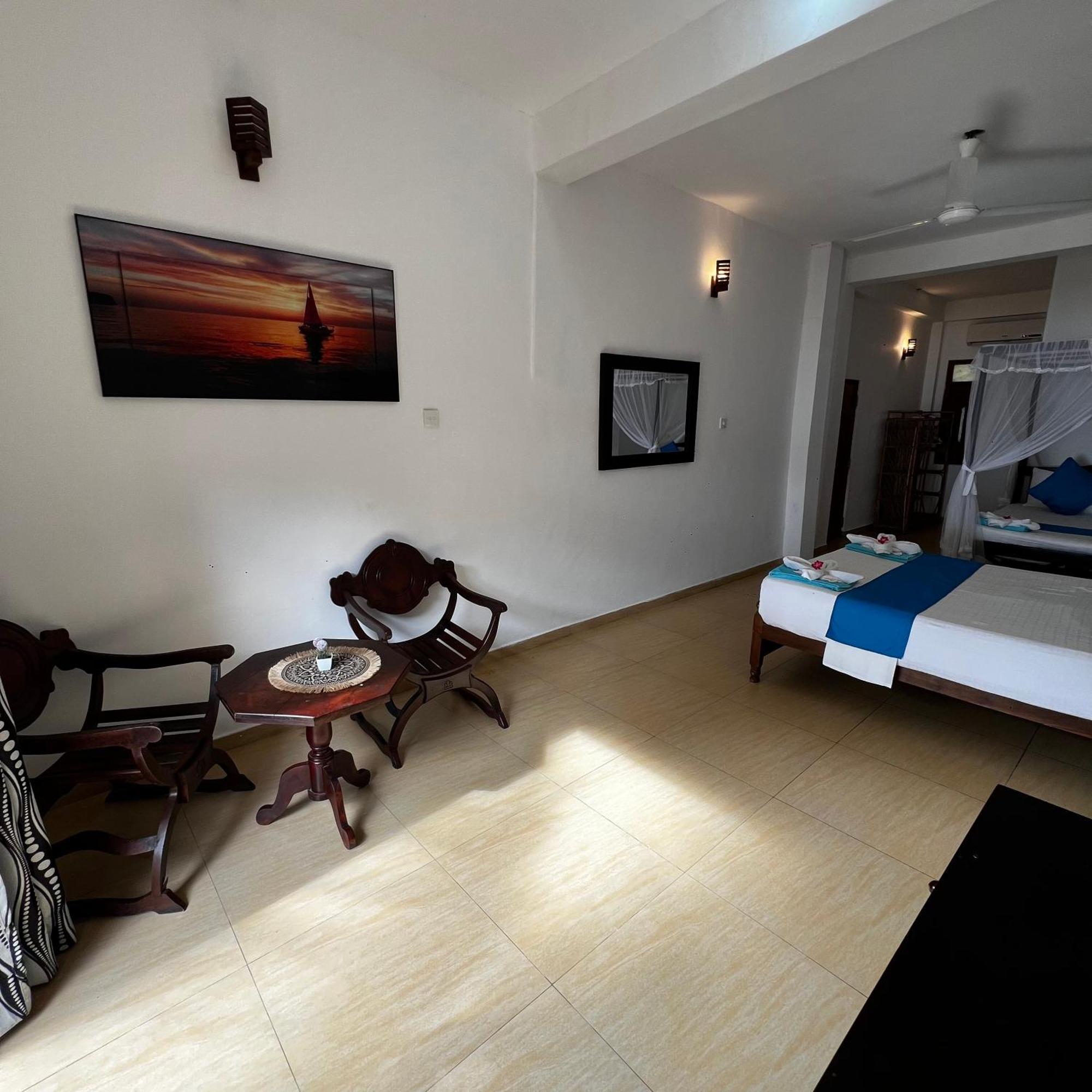 Prana Beach Hotel Ex Guli Hikkaduwa Exteriör bild