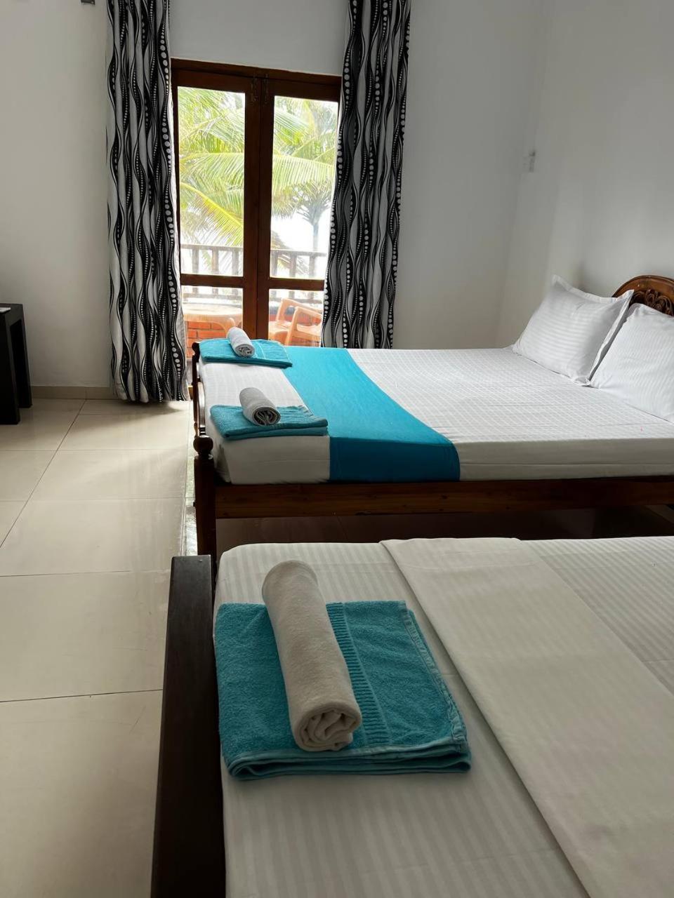 Prana Beach Hotel Ex Guli Hikkaduwa Exteriör bild